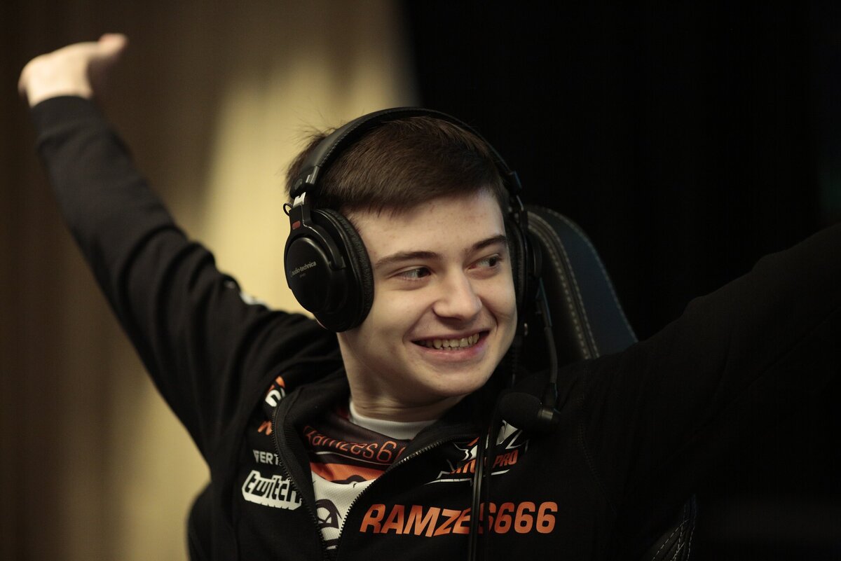Керри команды Virtus.Pro Роман "RAMZES666" Кушнарёв