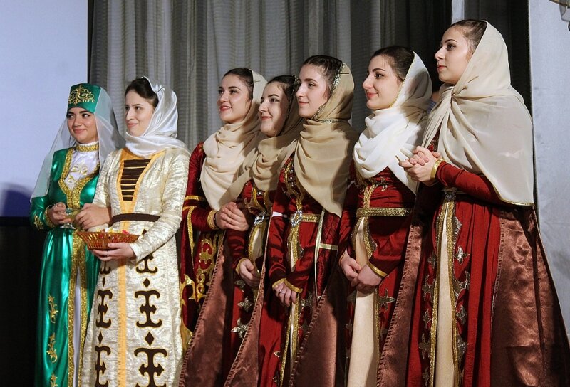 Коренные народы кавказа. Карачаевцы и балкарцы. Балкарцы народ Кавказа. Кабардинцы и балкарцы. Карачаево-балкарцы и Кабардино-Черкесы