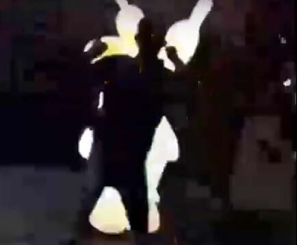   Вандал за работой Кадр из видео instagram.com/_saharokk_ 