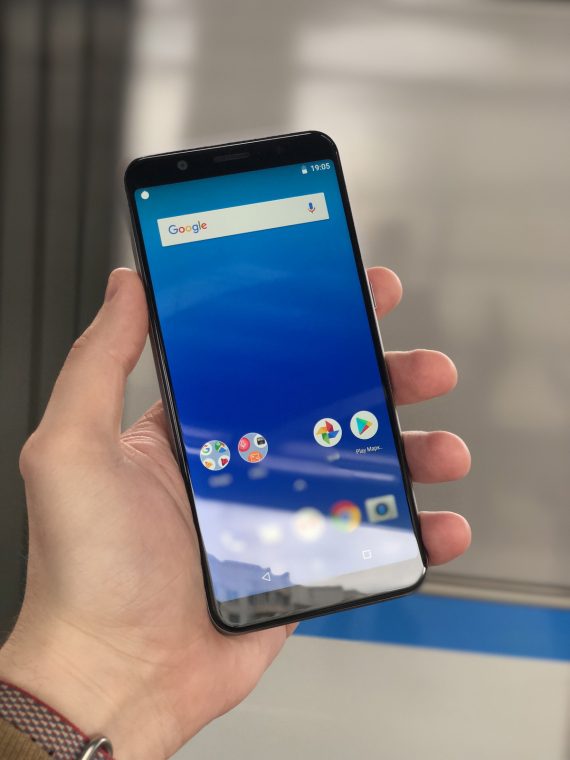 Если бы Дзюба был смартфоном. Обзор ASUS Zenfone Max Pro (M1)