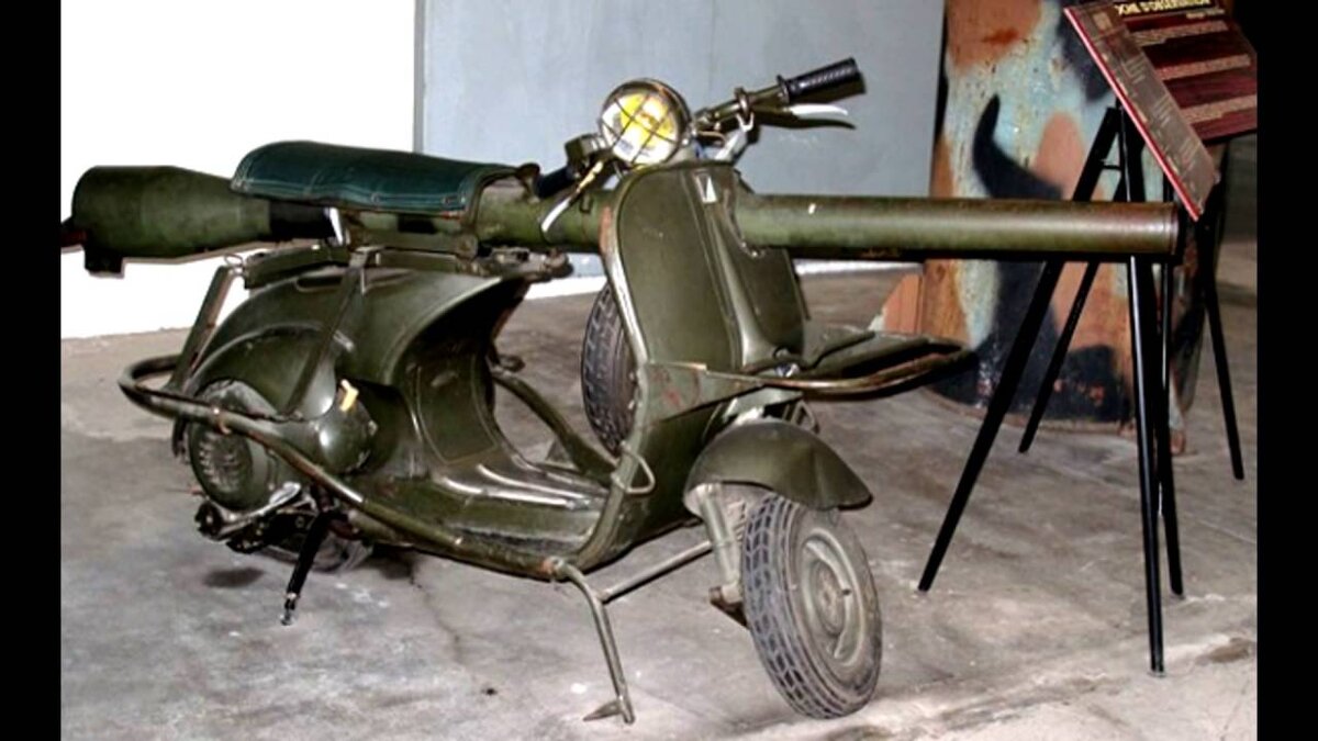 Vespa 150 TAP вид с права