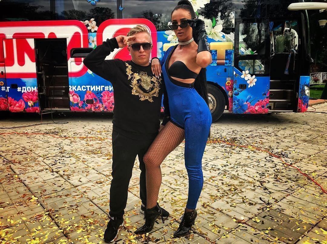 Ольга Бузова и Витя АК-47 на съемочной площадке ДОМ-2.