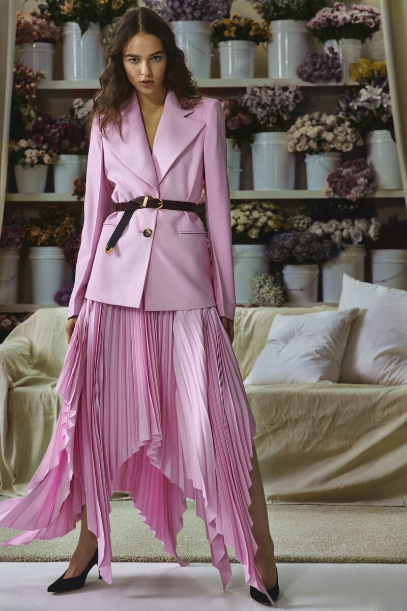 Khaite, Resort 2019. Vogue.com