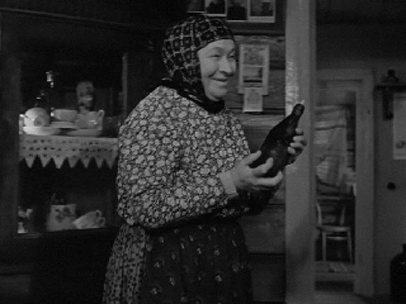 "В некотором царстве, в некотором государстве жила-была…"  Этот завораживающий голос знают и помнят многие зрители.-4