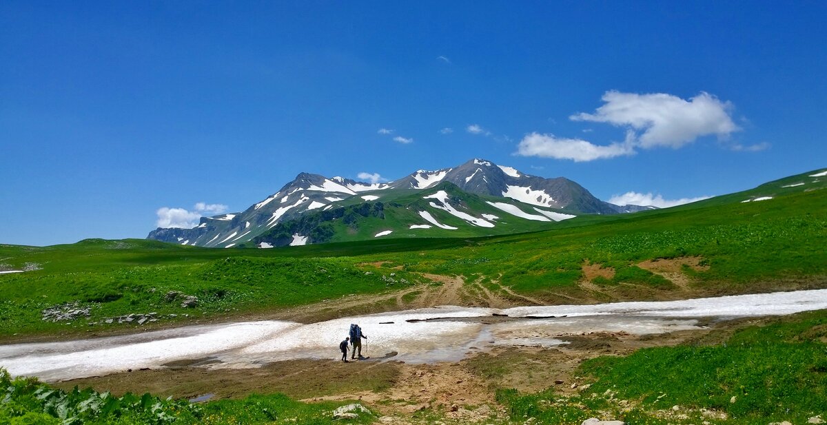 Заброска в лаго наки. Лаго-Наки в Адыгее. Плато Лаго Наки. Майкопский район плато Лаго-Наки. Лаго-Наки гора Фишт.