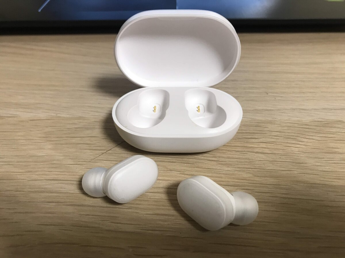 Наушник airdots. Airdots 2 Xiaomi накладки. Xiaomi Air Dots 2. Xiaomi Air Dots 3. Airdots Xiaomi светодиод.