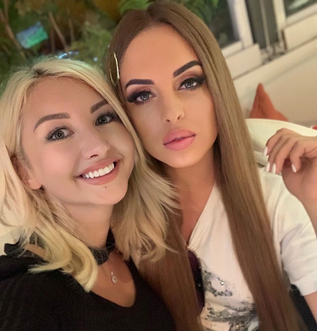 Фото: Юлия Ефременкова и Маргарита Овсянникова