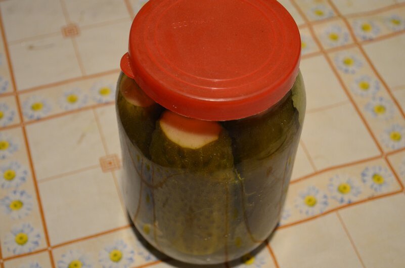 Соленые огурцы по старинному рецепту.
