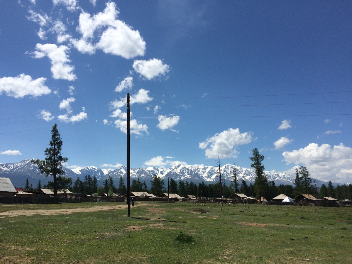 Вид на Северо-Чуйский хребет. Фото автора