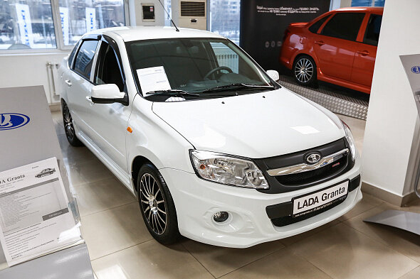 Внимательно читаем информацию о машине