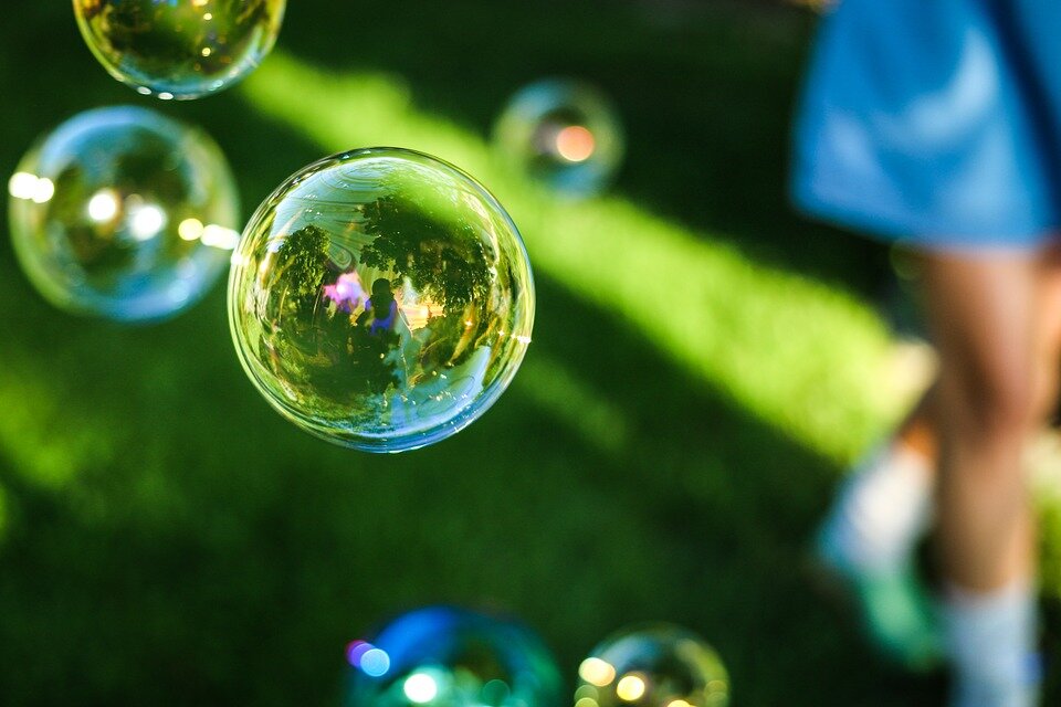 https://pixabay.com/photos/soap-soap-bubbles-bubble-spherical-801835/