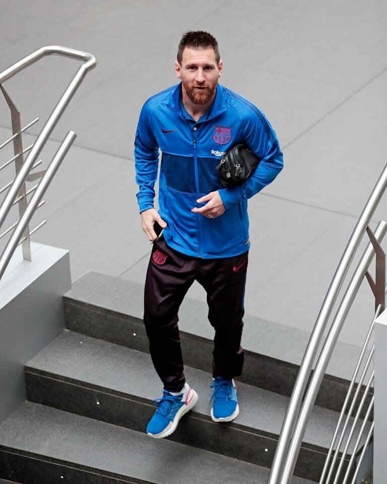 https://www.facebook.com/leomessi    Лионель МессиКри