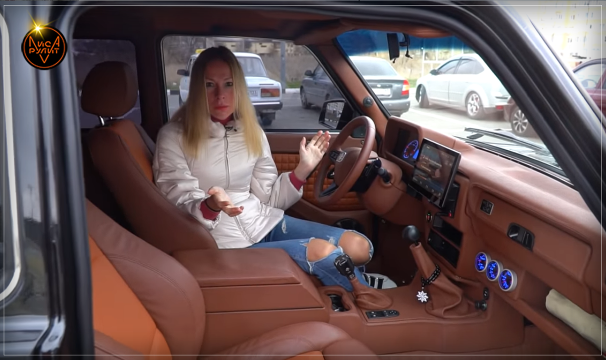 Лиса Рулит. В салоне тюнингованной Нивы на 4 млн рублей