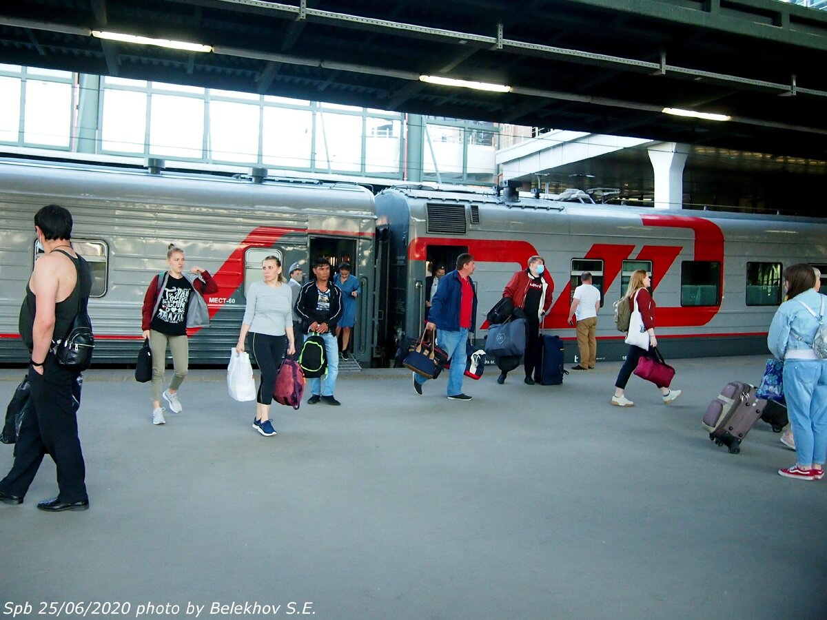 На Ладожском вокзале.