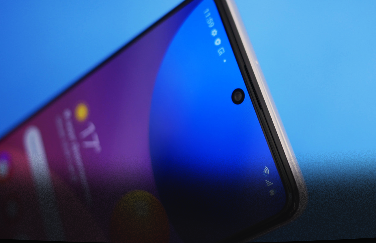 7000 мАч, NFC, экран Super Amoled, 6/128 Гб и 4 камеры — новый топовый Samsung. Минус 3000 руб в онлайн-магазинах?0