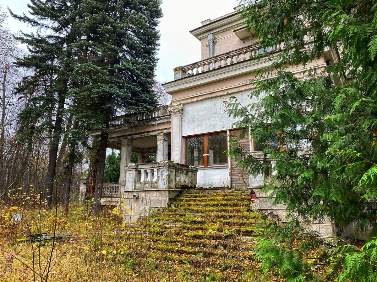 сталинская дача в москве