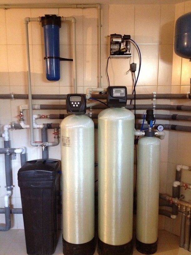 Ионообменный фильтр колонна для комплексной водоподготовки и умягчения воды