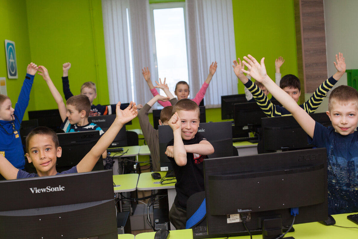 Студенты Академии "TOP"