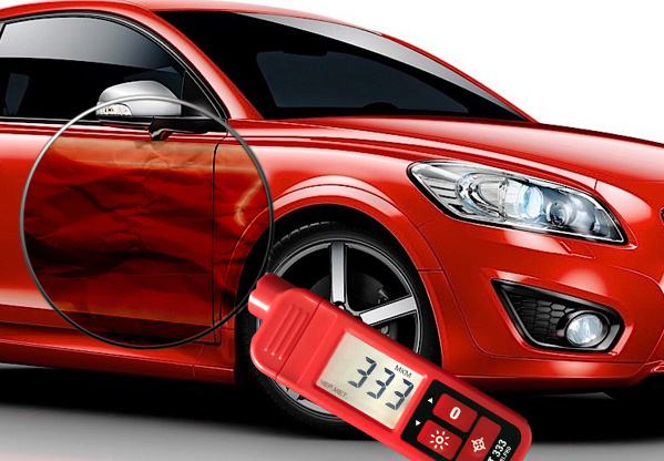 Применение толщиномера в совокупности с опытом подборщика позволяет выявить наличие серьезных повреждений кузова машины 