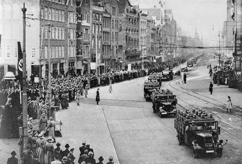 1940-ой год. Германия захватывает большую часть Западной Европы 