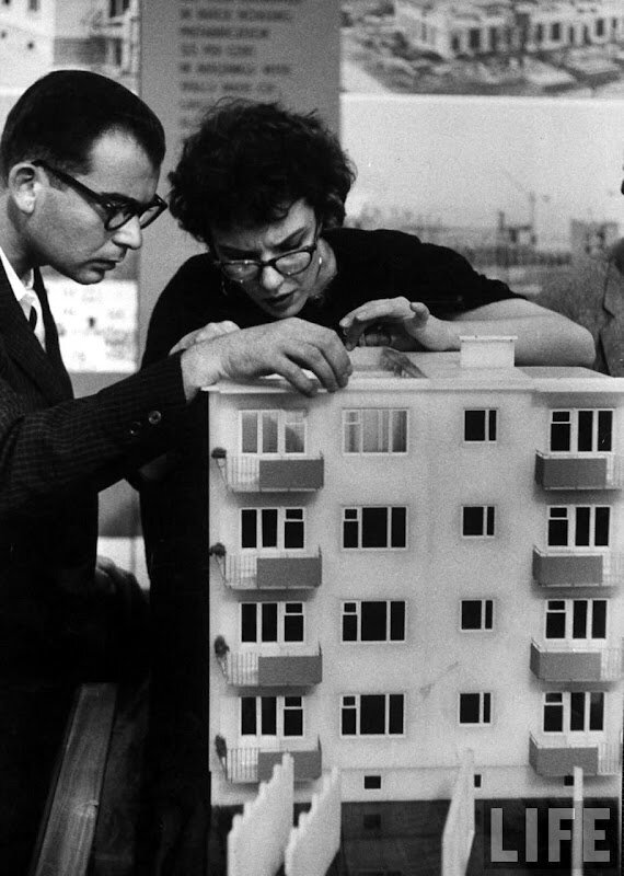 Советские Хрущёвки на выставке в Нью-Йорке, 1959. Фото отсюда: https://ehdu.livejournal.com