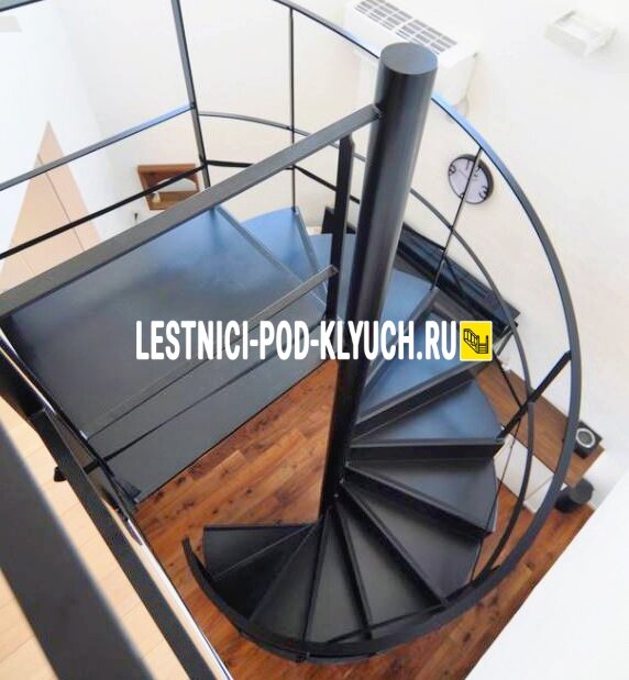 Принимаем звонки: пн-вс с 8:00 до 21:00 (8 499 490-72-90). Электронная почта: info@lestnici-pod-klyuch.ru