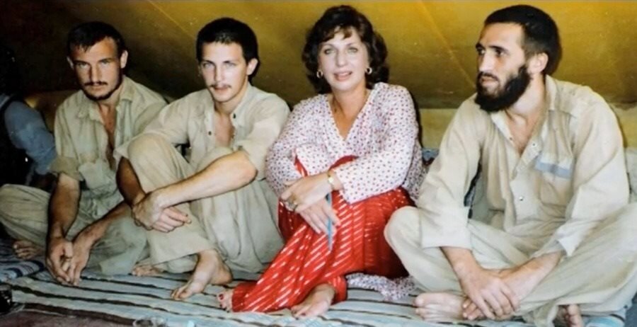 Справа от Людмилы Торн – Николай Шевченко и Владимир Шипеев, слева – Михаил Варварян