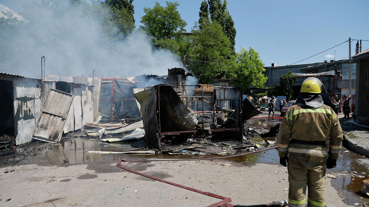 Рынок "Майский" г. 