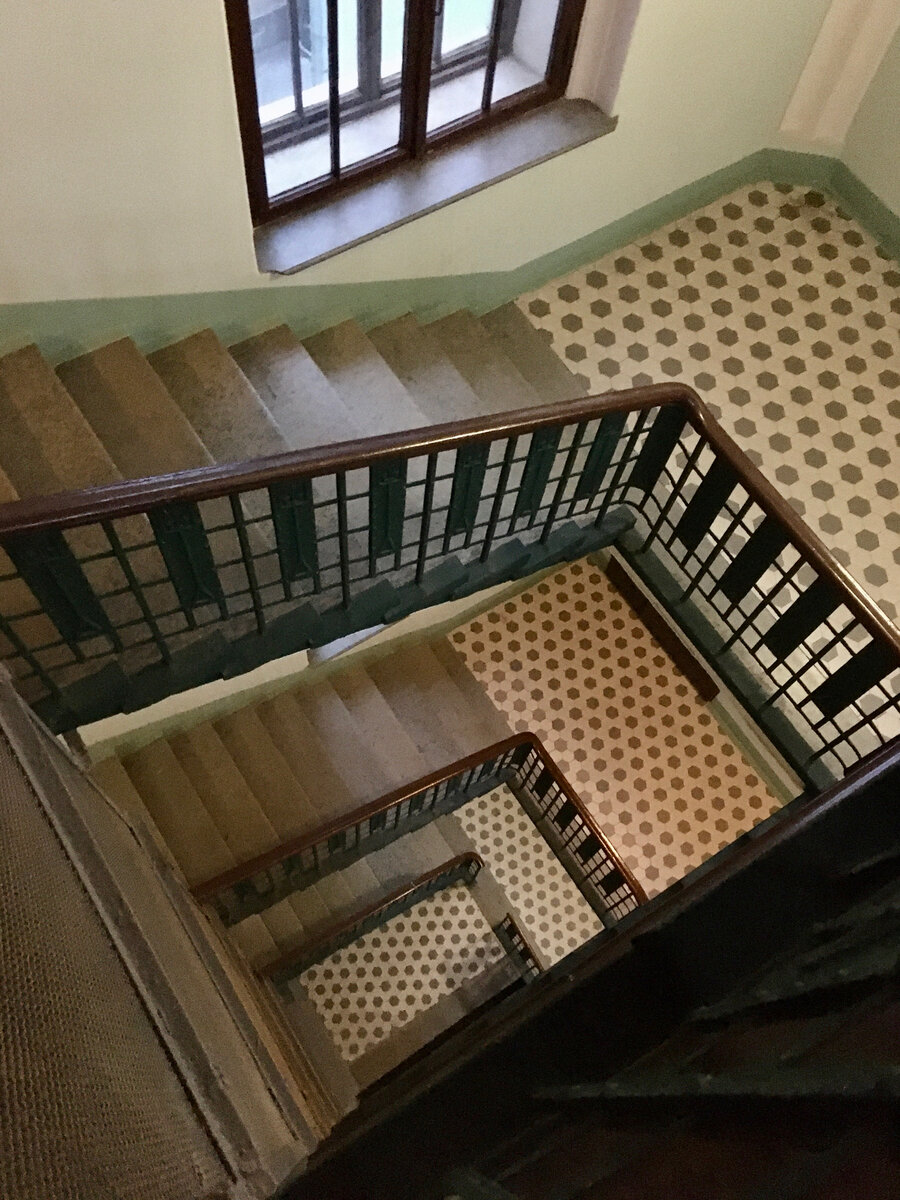 Лестничный пролёт. Фото автора. 