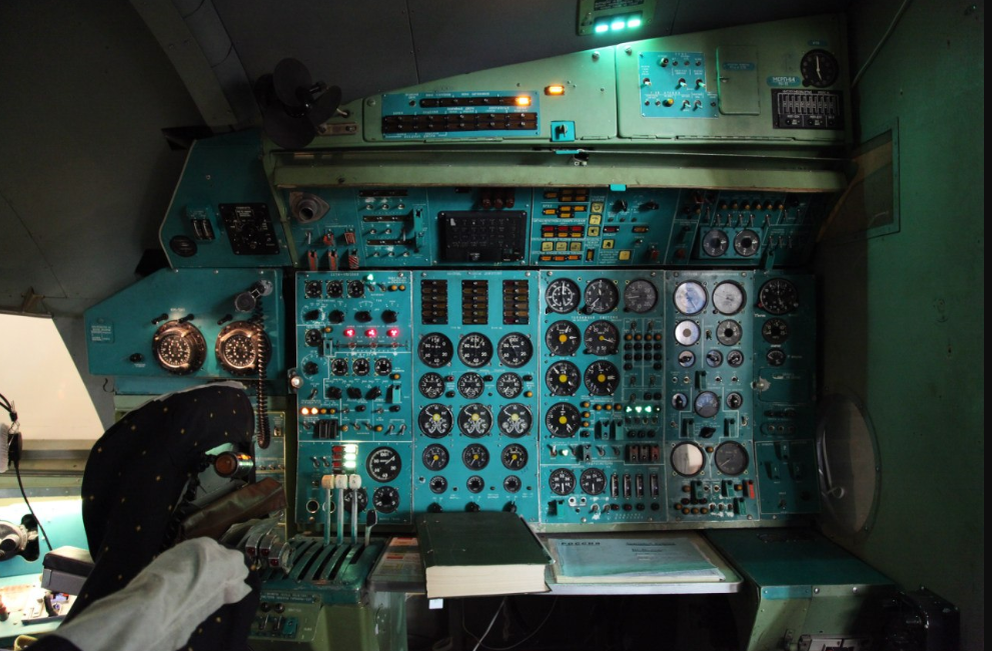 Пульт бортинженера