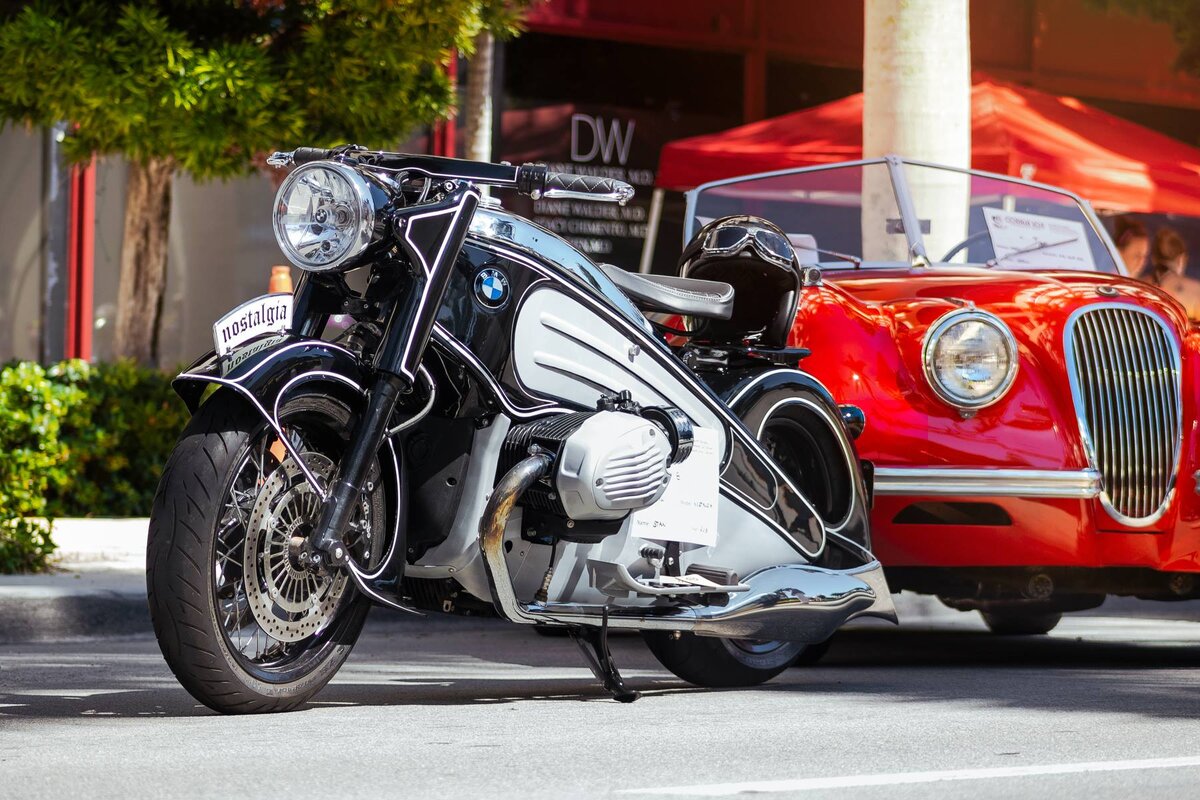 Байк американского ателье NMoto под названием "Ностальгия" в стиле BMW Motorrad 1930-х годов. 