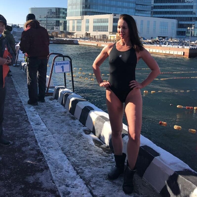 Если б не моржевание, зимой уходила б в депрессию. Источник:https://www.instagram.com/first_devchina/