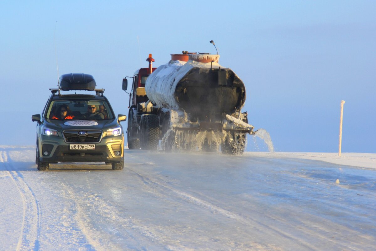 Субару Форесте на зимнике (чистый лед протяженностью в 70 км)