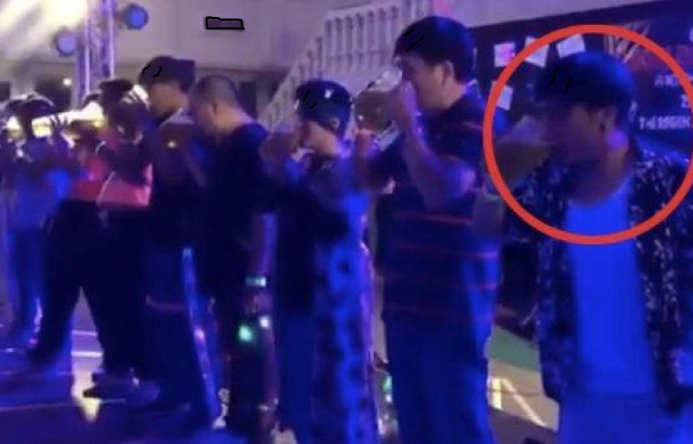 Фото с данной вечеринки, конкурс.