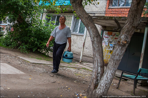 Сложно поверить, но эти фото сделаны не в начале 90-х, а в сегодняшней России, в 2019-м в г. Амурске