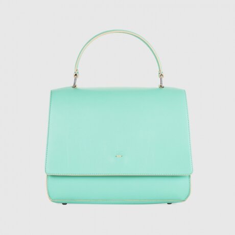 Сумка DESIRE MINT
Классическая женская сумка жёсткой формы.