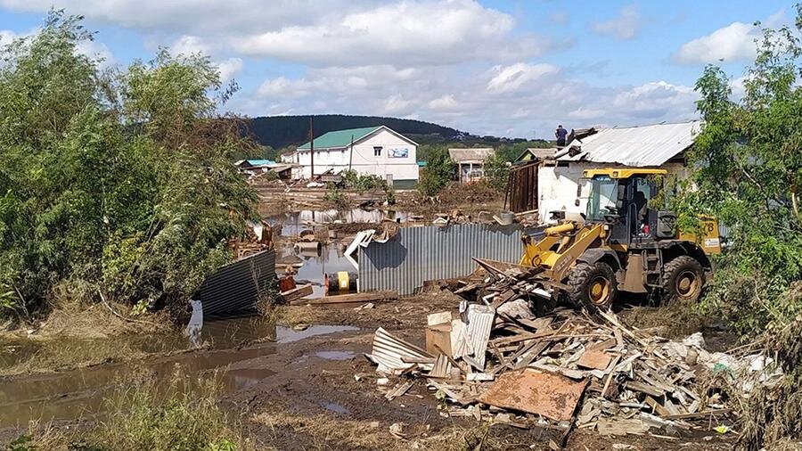Улица поселения в Тулунском районе, пострадавшем от паводка. Фото: РИА Новости/Светлана Задера