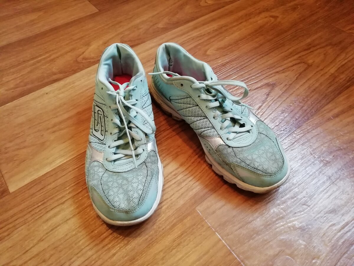 Мои любимые старенькие кроссовки