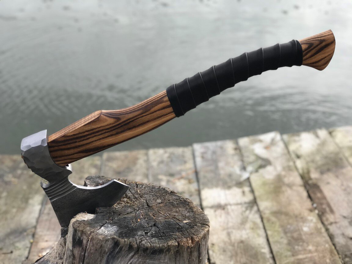 Топор Кедр