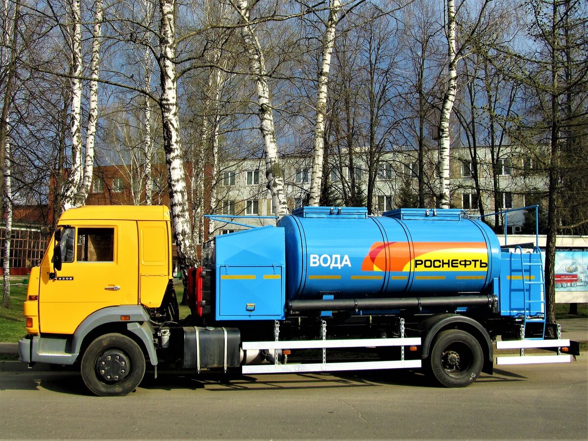 Автоцистерна (водовозка) БЦМ-245 объёмом 5 куб. м на шасси КамАЗ-4308 (4x2)