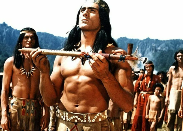 Гойко никогда не пил и не курил, иногда только бокал вина