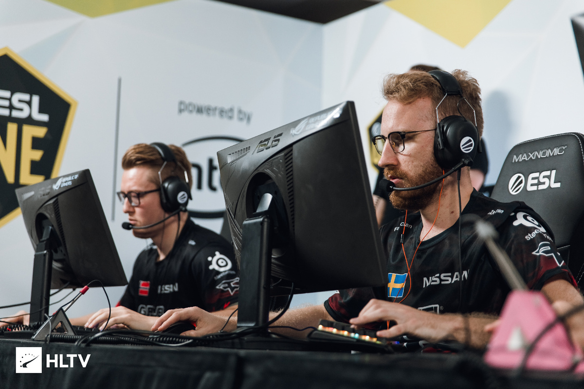 Яркий пример FaZe rain(27 лет) и Faze olofmeister(29 лет) ph:hltv.org