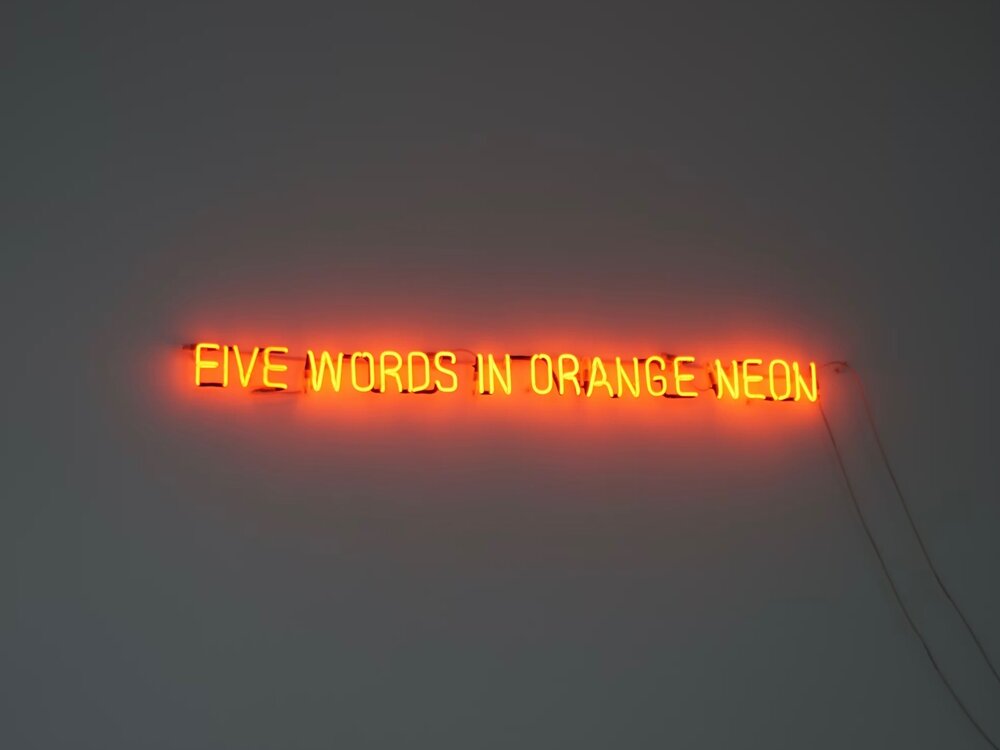 Five words. Five Words in Orange Neon. Йозеф Кошут Five Words in Orange Neon. Оранжевый неон. Joseph Kossuth 