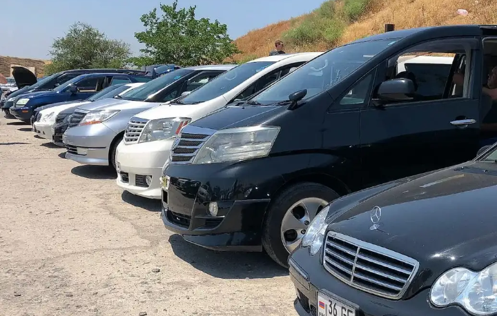 Штрафы на армянские номера. Машины в армении. Растаможка в армении калькулятор. Штрафы гибдд армянские номера. Таможенные пошлины в армении на автомобили.