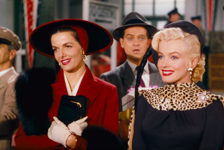 Фильм Ховарда Хоукса. В главных ролях – Мэрилин Монро и Джейн Расселл