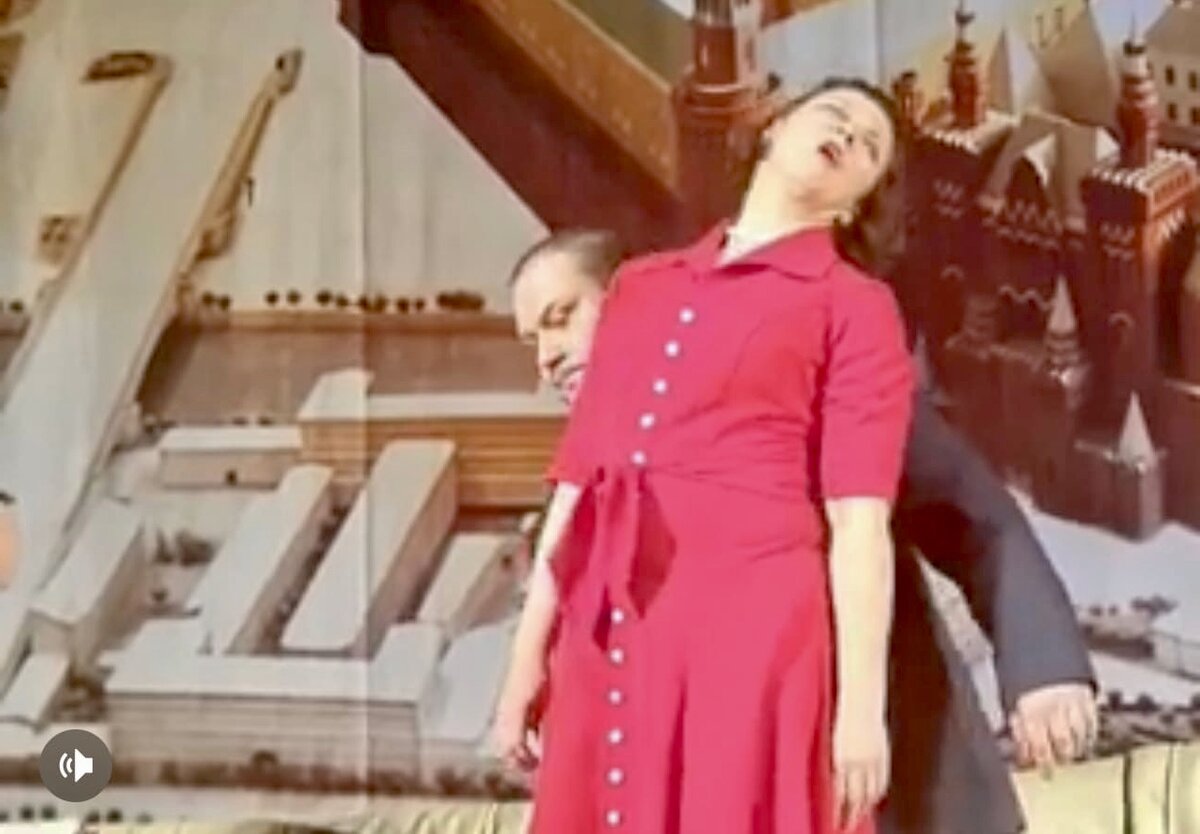 Кадр с выступления.