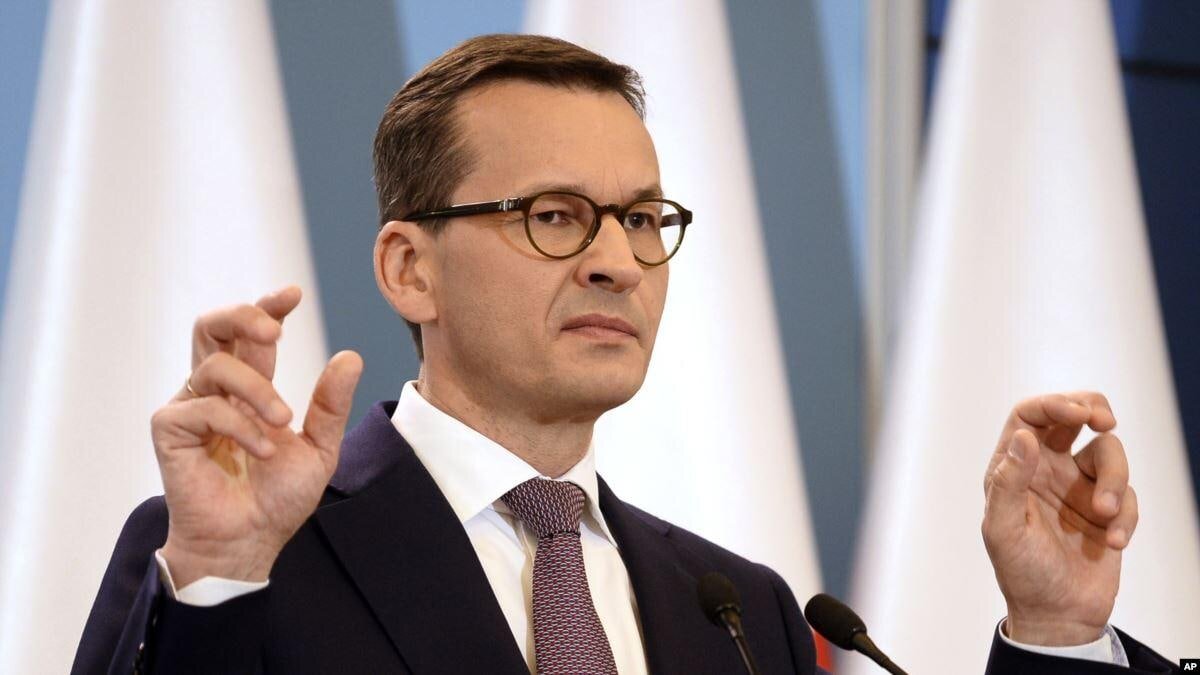 Премьер польши