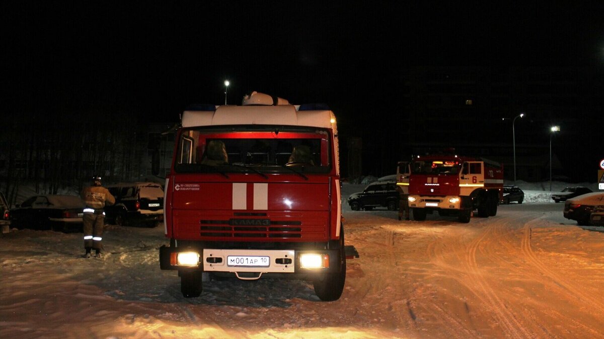     Из здания завода были эвакуированы рабочие. Подробности ЧП рассказали в пресс-служба МЧС.