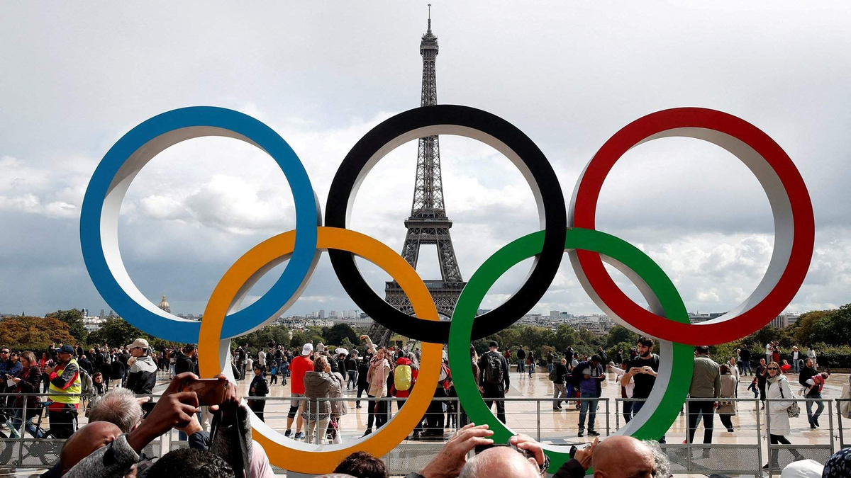 В последнее время, конечно, надутые щеки Международного олимпийского комитета выглядят по-особенному смешно.