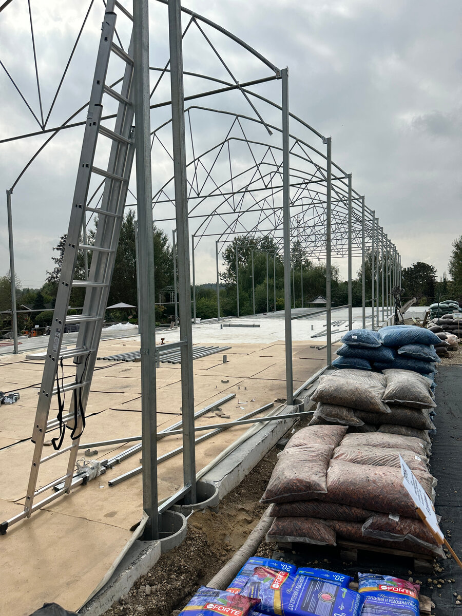 Строительный размах предвещает грандиозные перспективы.